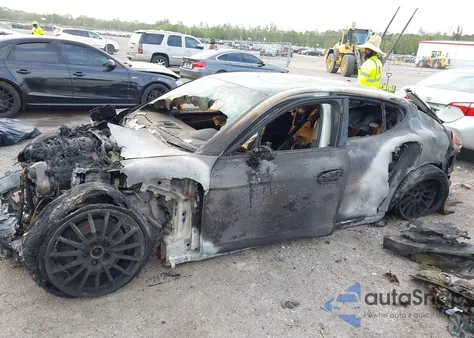 2016 Porsche Panamera 4 из США, поврежденный, VIN WP0AA2A78GL006176